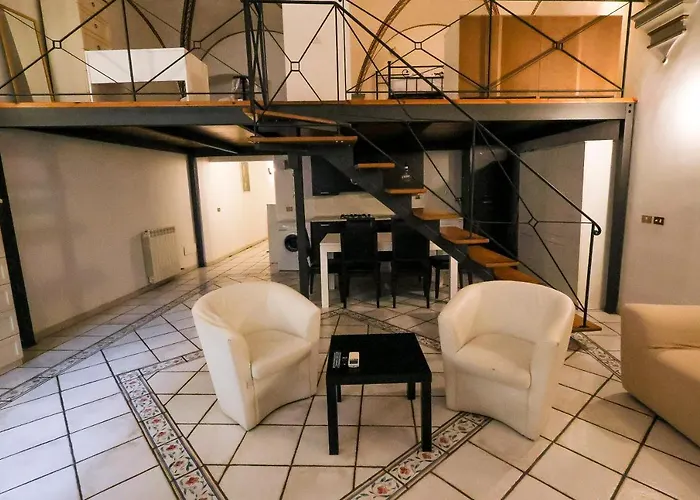 Sant'ambrogio Loft Apartment *